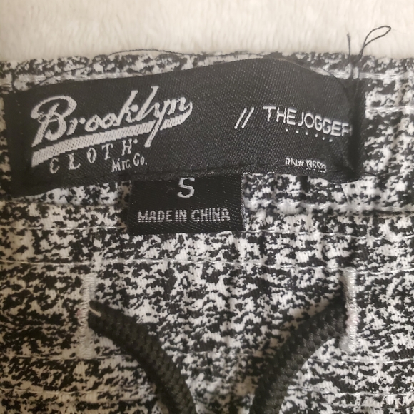 Pants - Picture 2 of 3